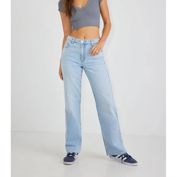 Garage 90s Straight Light Wash Jeans - Picture 1 of 7